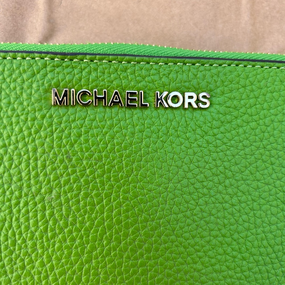 MK - Picture 5 of 6